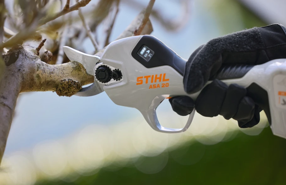 Le sécateur à batterie STIHL ASA 20