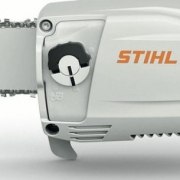 Perche d'ébranchage HTA 86 STIHL - Portée optimale grâce au manche  télescopique